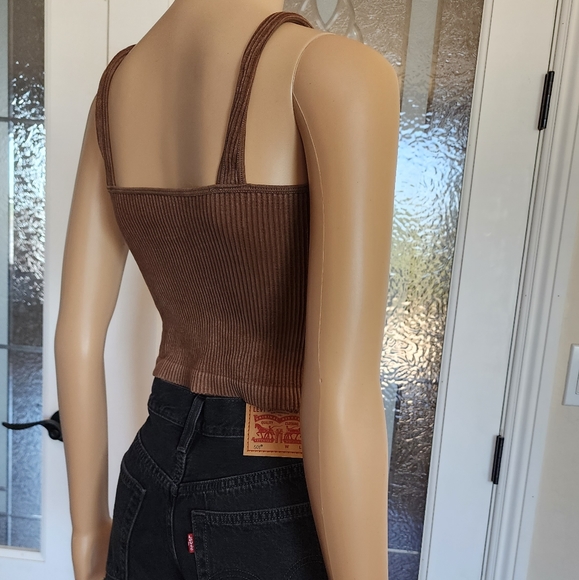 BELLA SEAMLESS BY FREE PEOPLE TOP SZ M - Picture 7 of 16